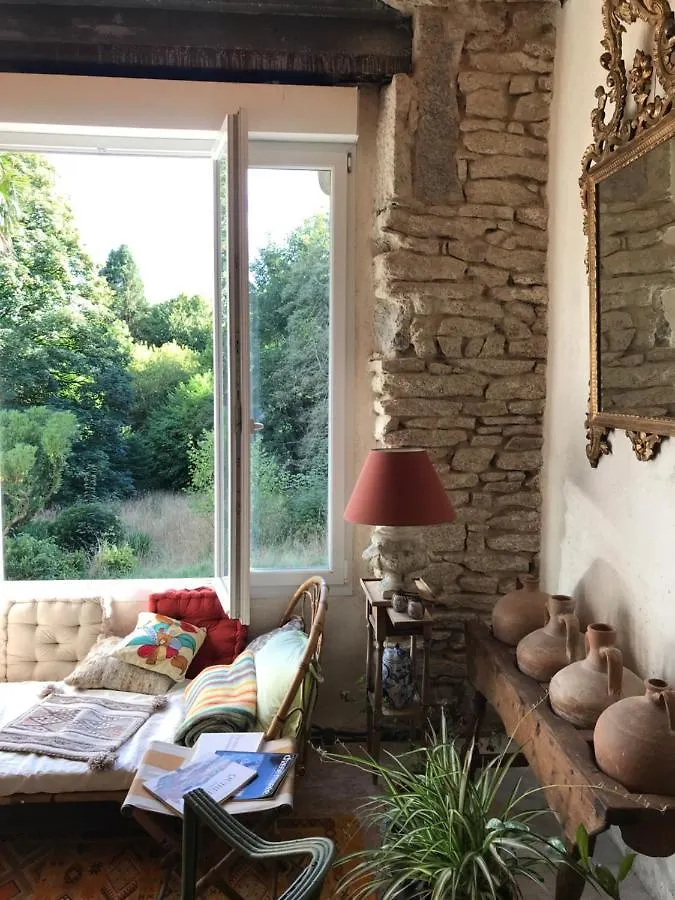 Bed & Breakfast Le Chateau Du Turc, Chambre D'Hotes A Huelgoat Frankrijk